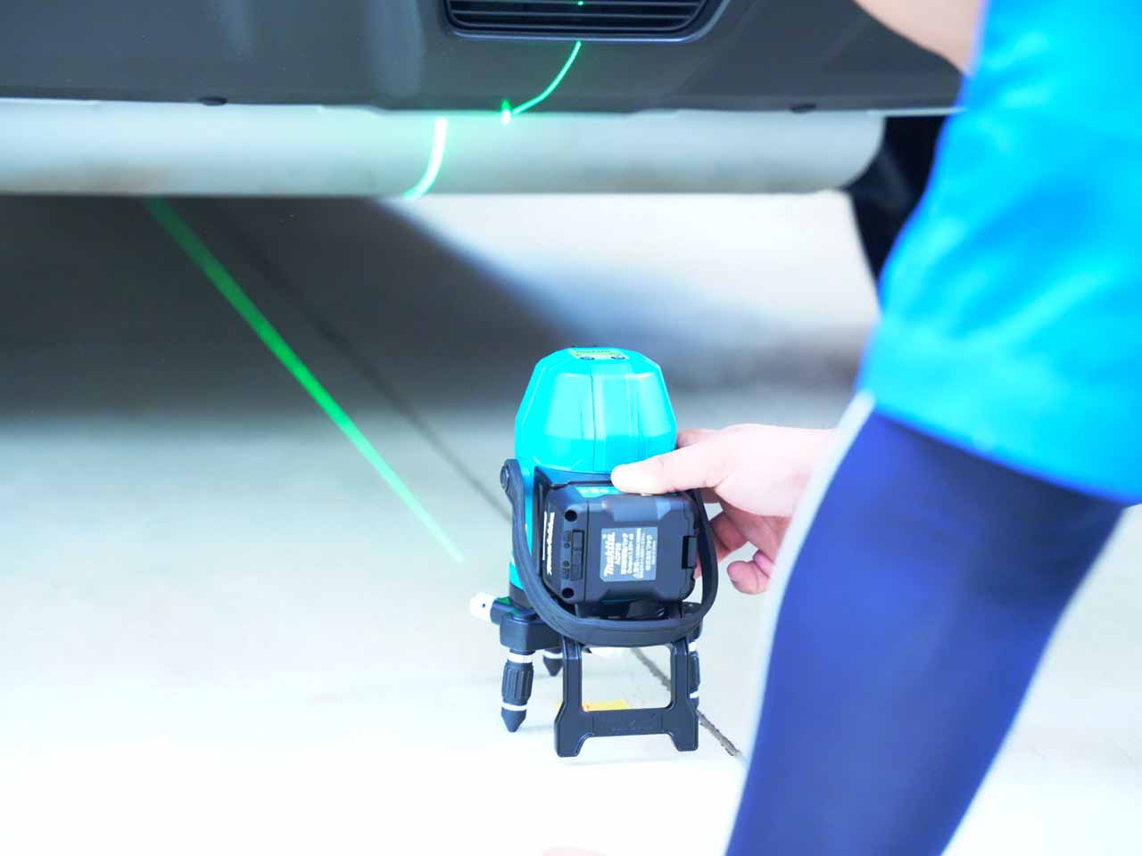 レーザー墨出し器を使っての調整